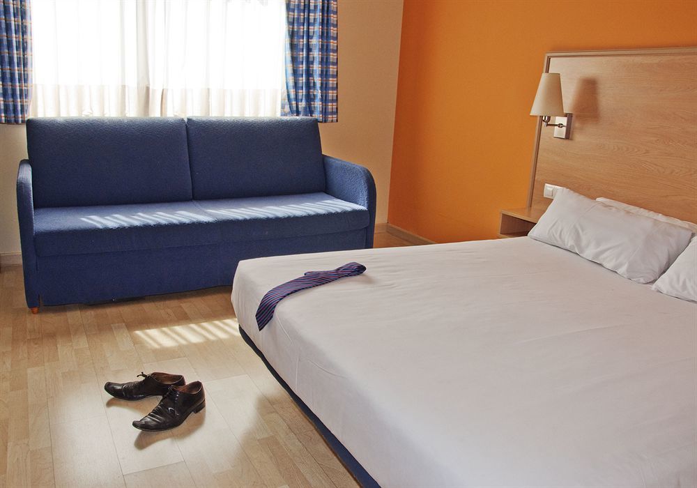 Travelodge Torrelaguna Madri Exterior foto