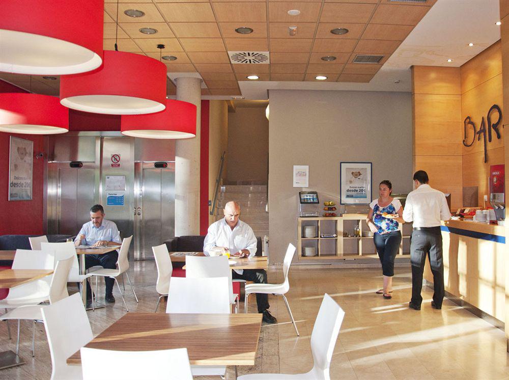 Travelodge Torrelaguna Madri Restaurante foto